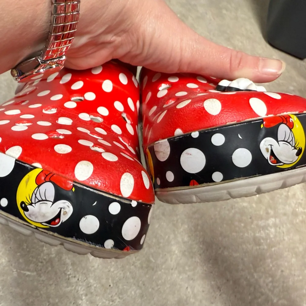 Minnie Mouse crocs - Picture 5 of 5